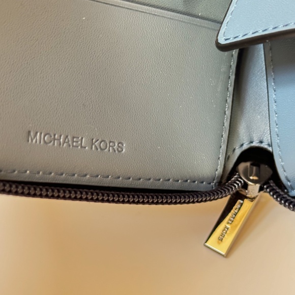 Michael Kors Cooper Ombre Zip Around Wallet MK Denim - Picture 12 of 13